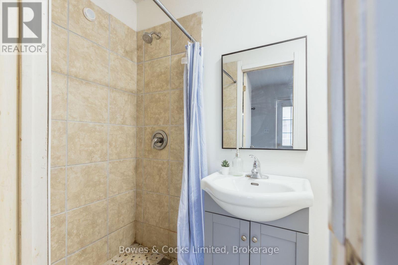 1049 High Street, Peterborough (Otonabee Ward 1), Ontario  K9J 5R8 - Photo 38 - X12586844