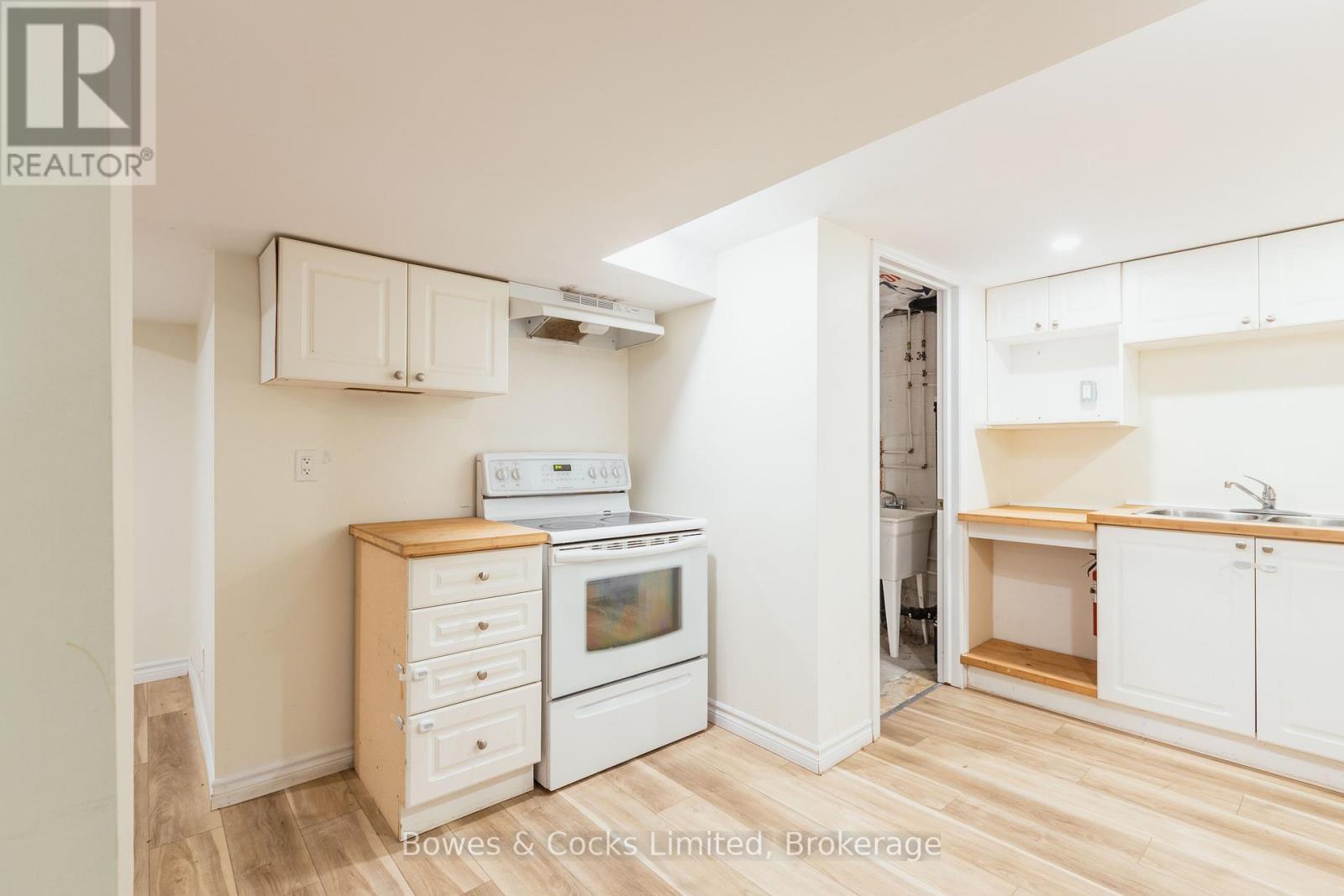 1283 Amundsen Avenue, Peterborough (Northcrest Ward 5), Ontario  K9H 6T5 - Photo 35 - X12591550