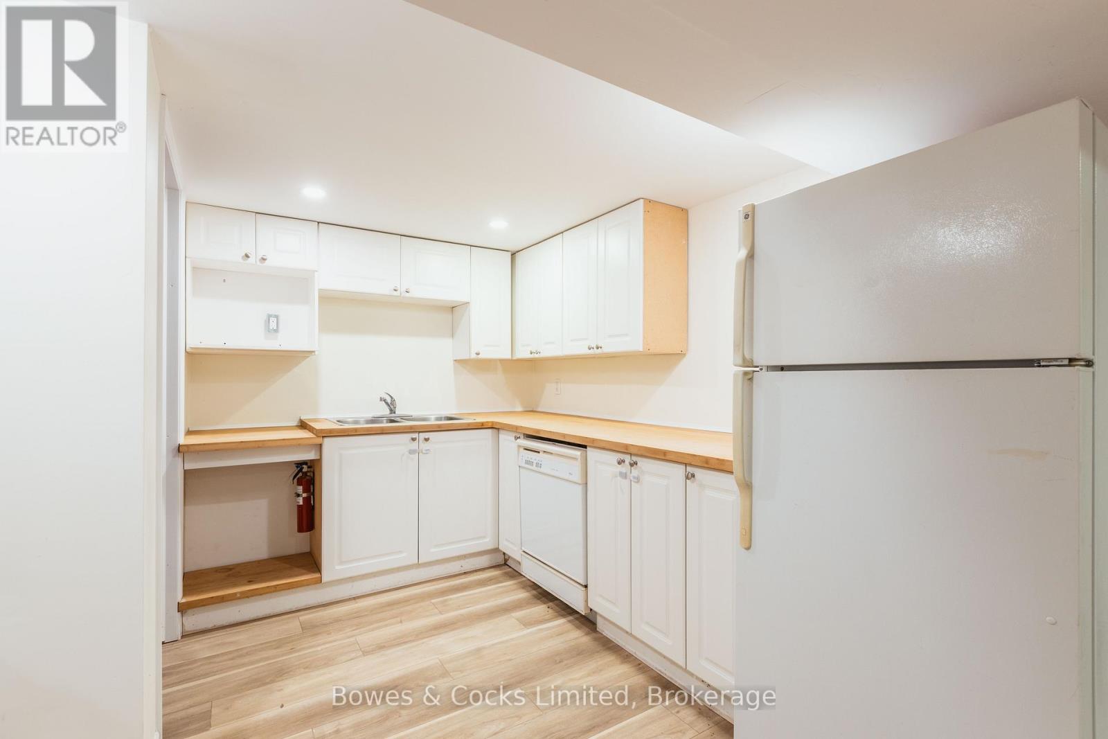 1283 Amundsen Avenue, Peterborough (Northcrest Ward 5), Ontario  K9H 6T5 - Photo 36 - X12591550