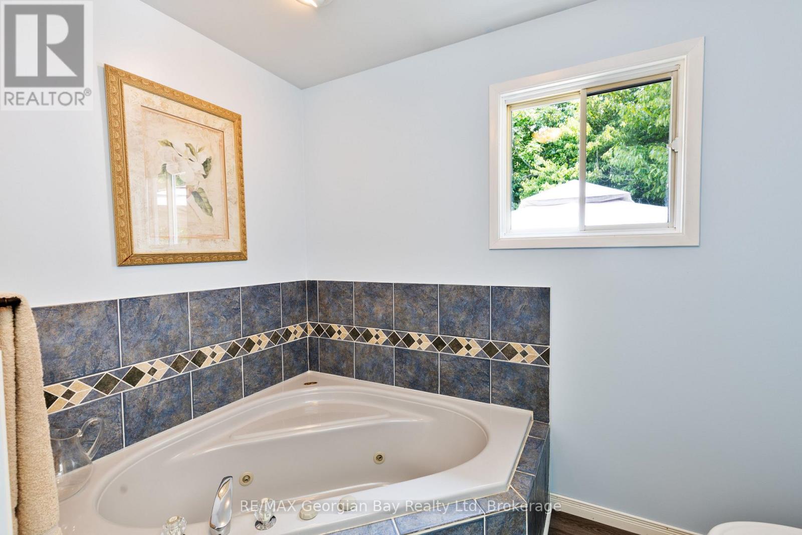 5 Easton Avenue, Tay, Ontario  L0K 1R0 - Photo 16 - S12597168