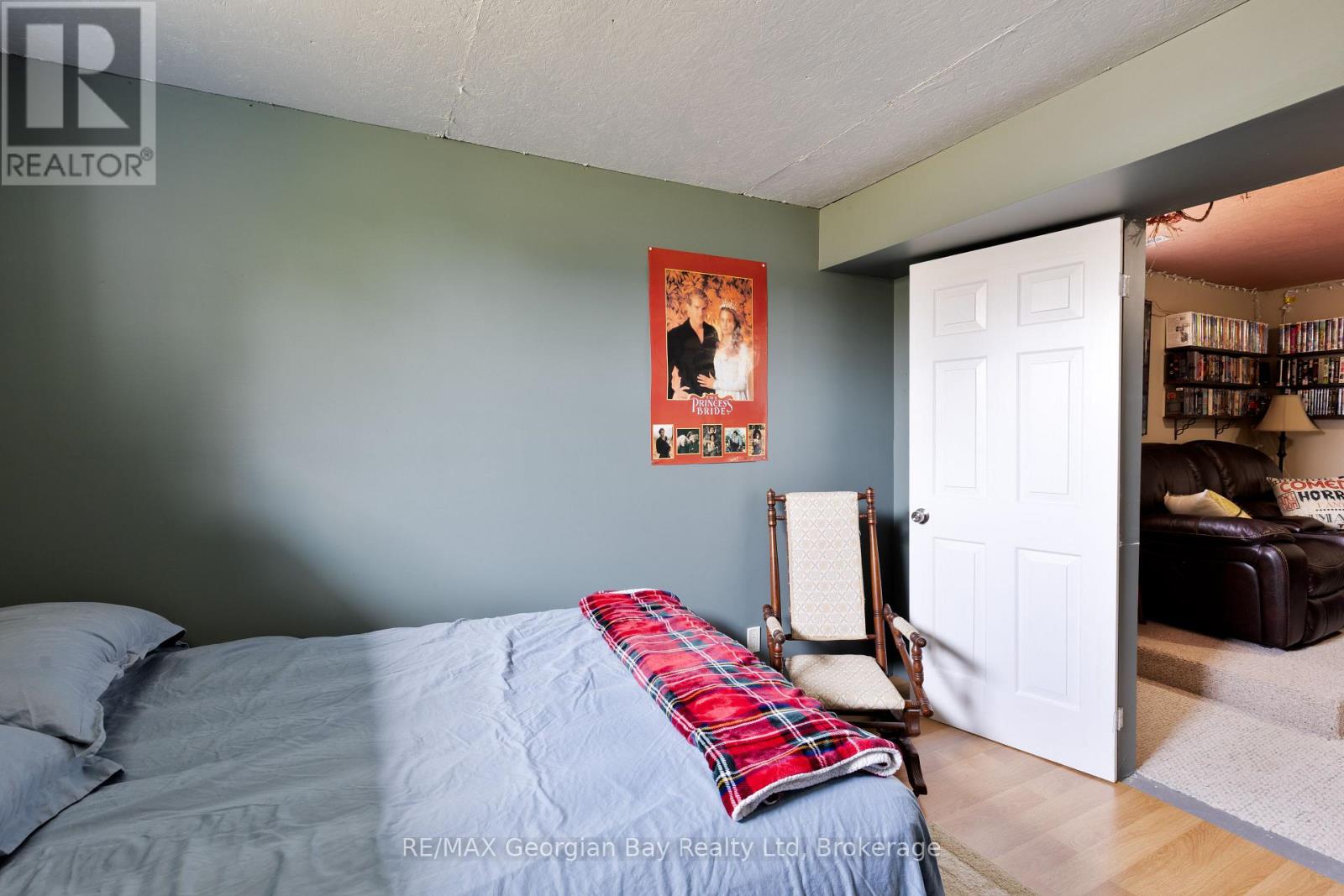 5 Easton Avenue, Tay, Ontario  L0K 1R0 - Photo 23 - S12597168