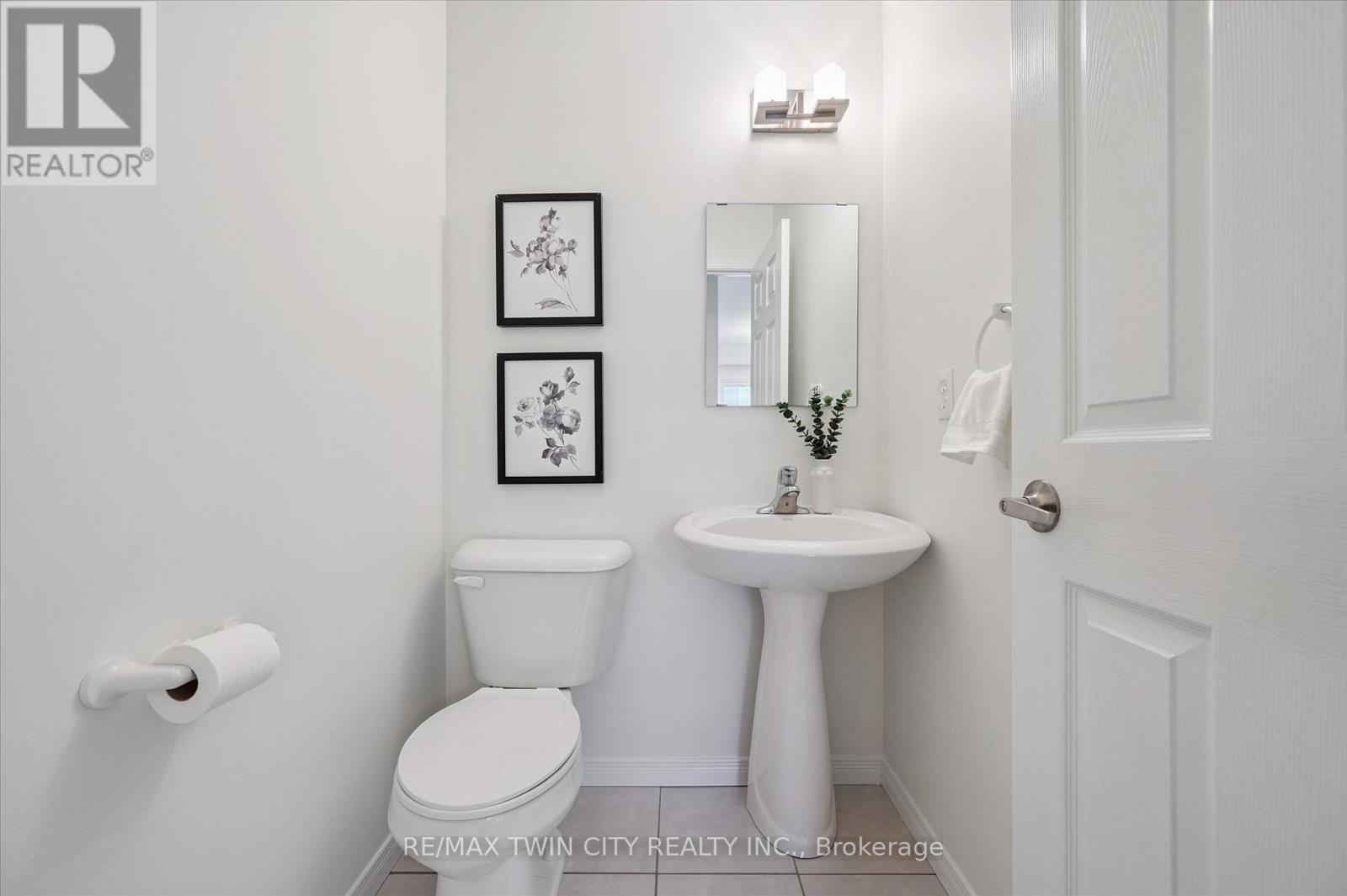 268 Parkvale Drive, Kitchener, Ontario  N2R 1Y7 - Photo 15 - X12596894