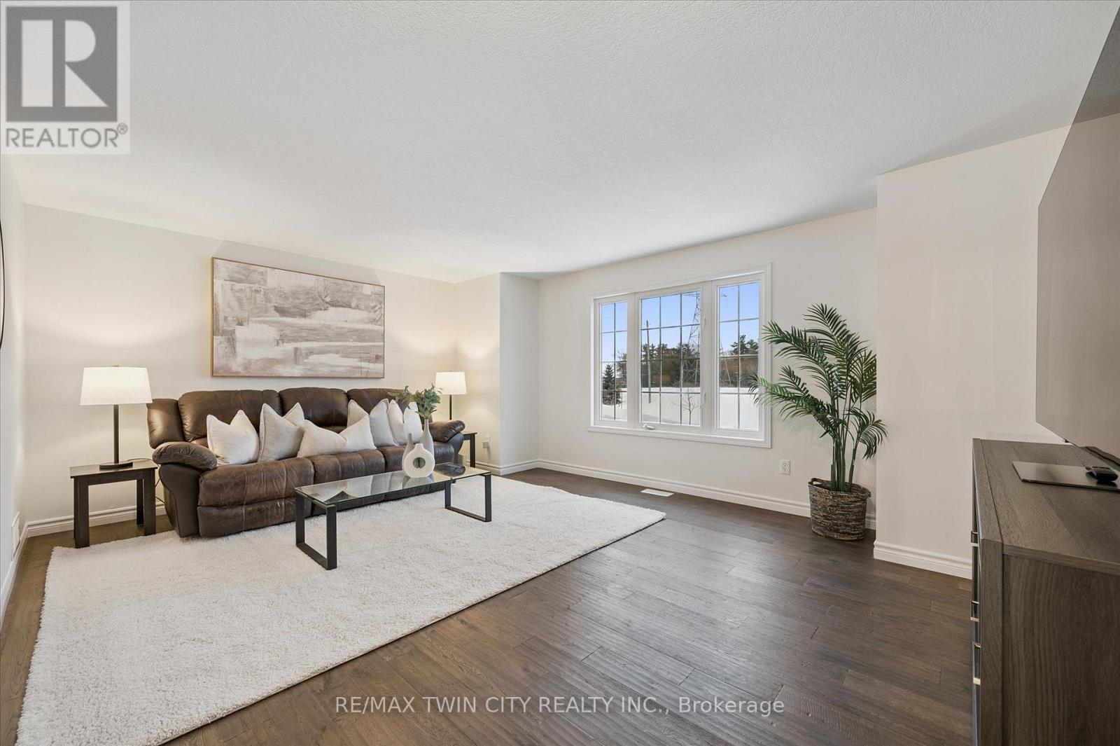 268 Parkvale Drive, Kitchener, Ontario  N2R 1Y7 - Photo 18 - X12596894