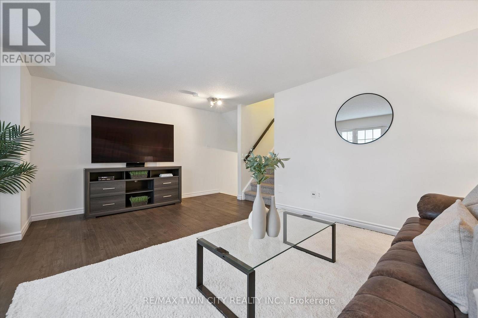 268 Parkvale Drive, Kitchener, Ontario  N2R 1Y7 - Photo 21 - X12596894