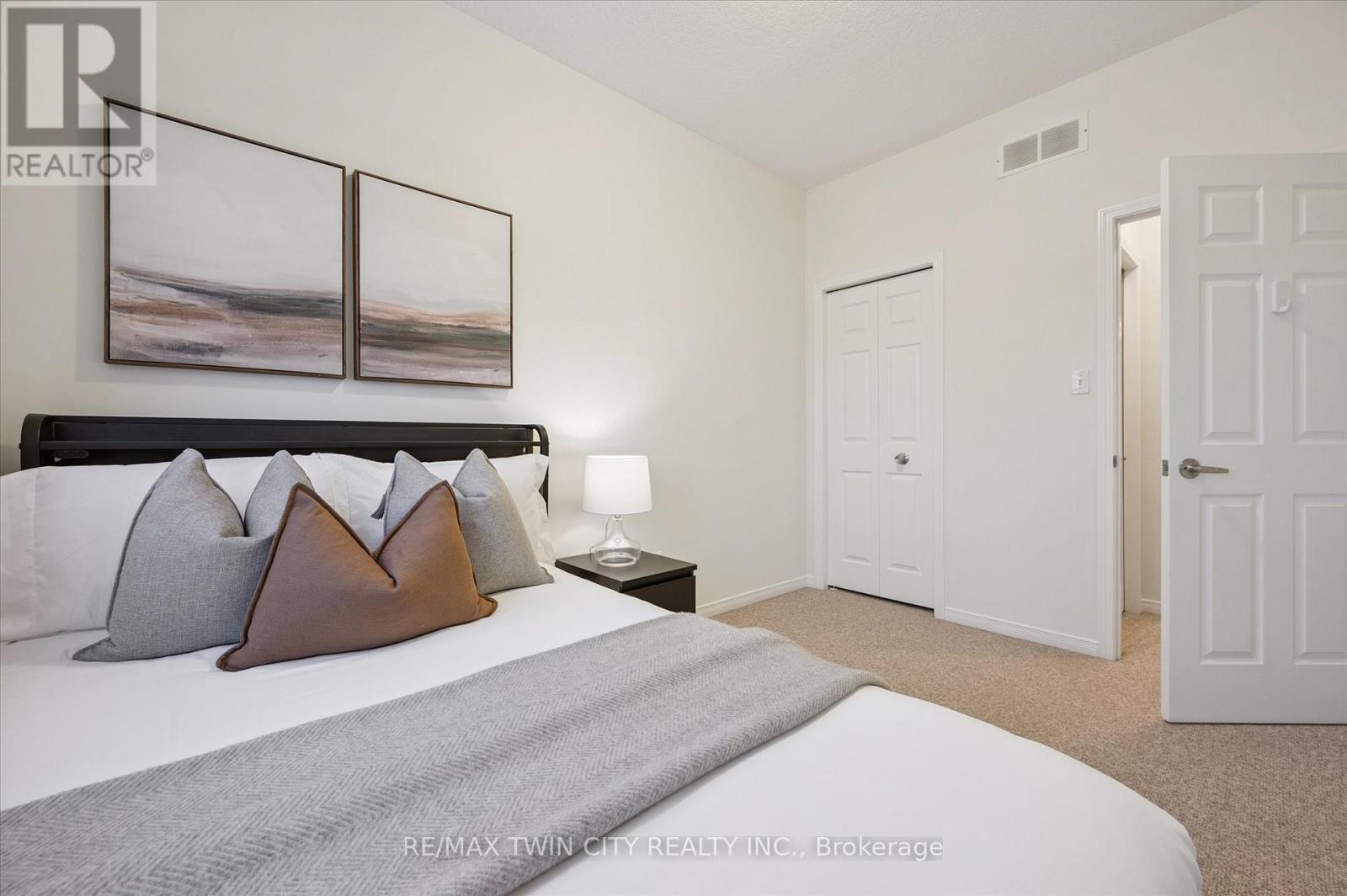 268 Parkvale Drive, Kitchener, Ontario  N2R 1Y7 - Photo 26 - X12596894