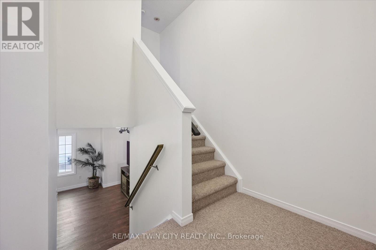 268 Parkvale Drive, Kitchener, Ontario  N2R 1Y7 - Photo 30 - X12596894