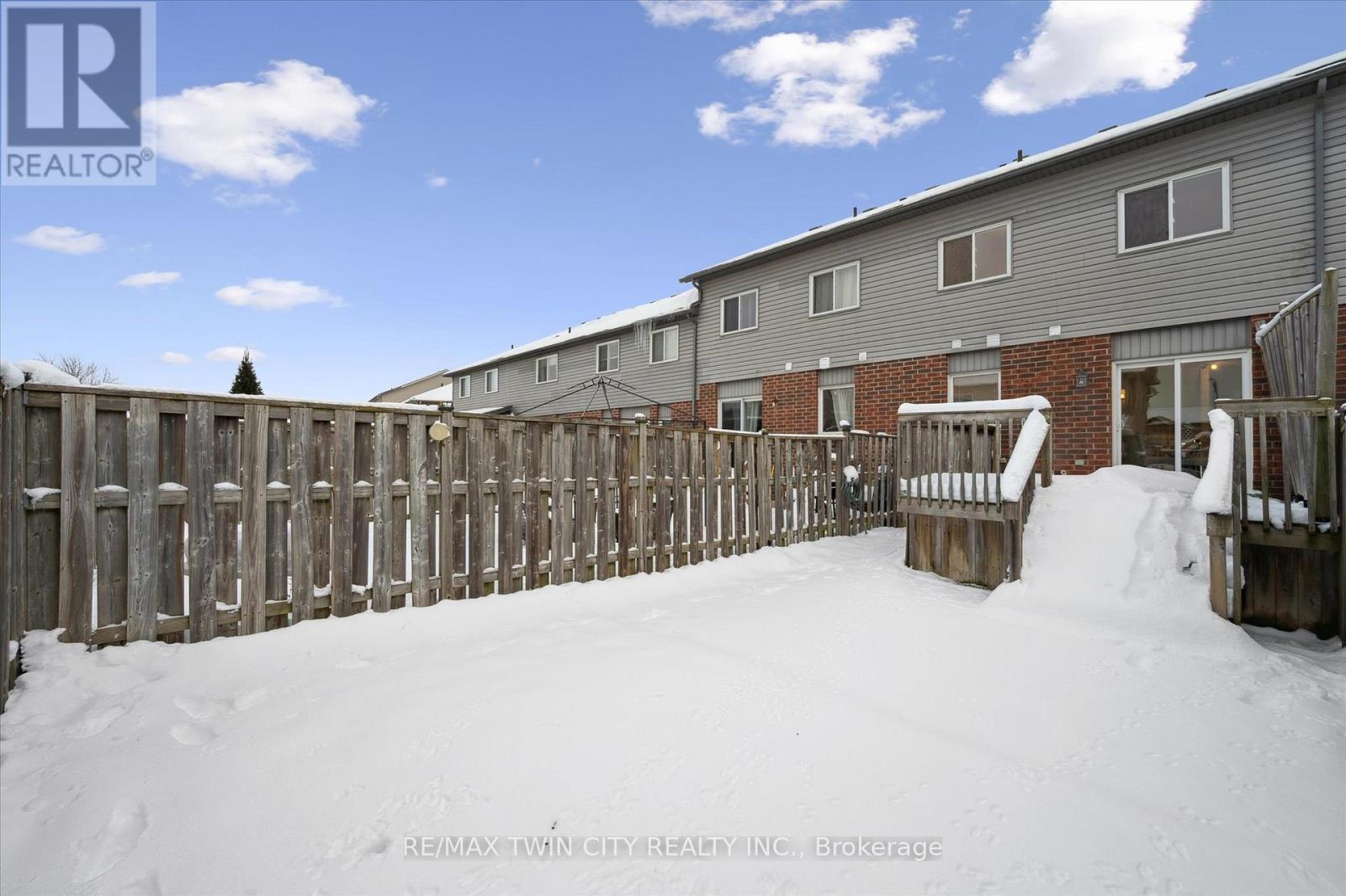 268 Parkvale Drive, Kitchener, Ontario  N2R 1Y7 - Photo 39 - X12596894