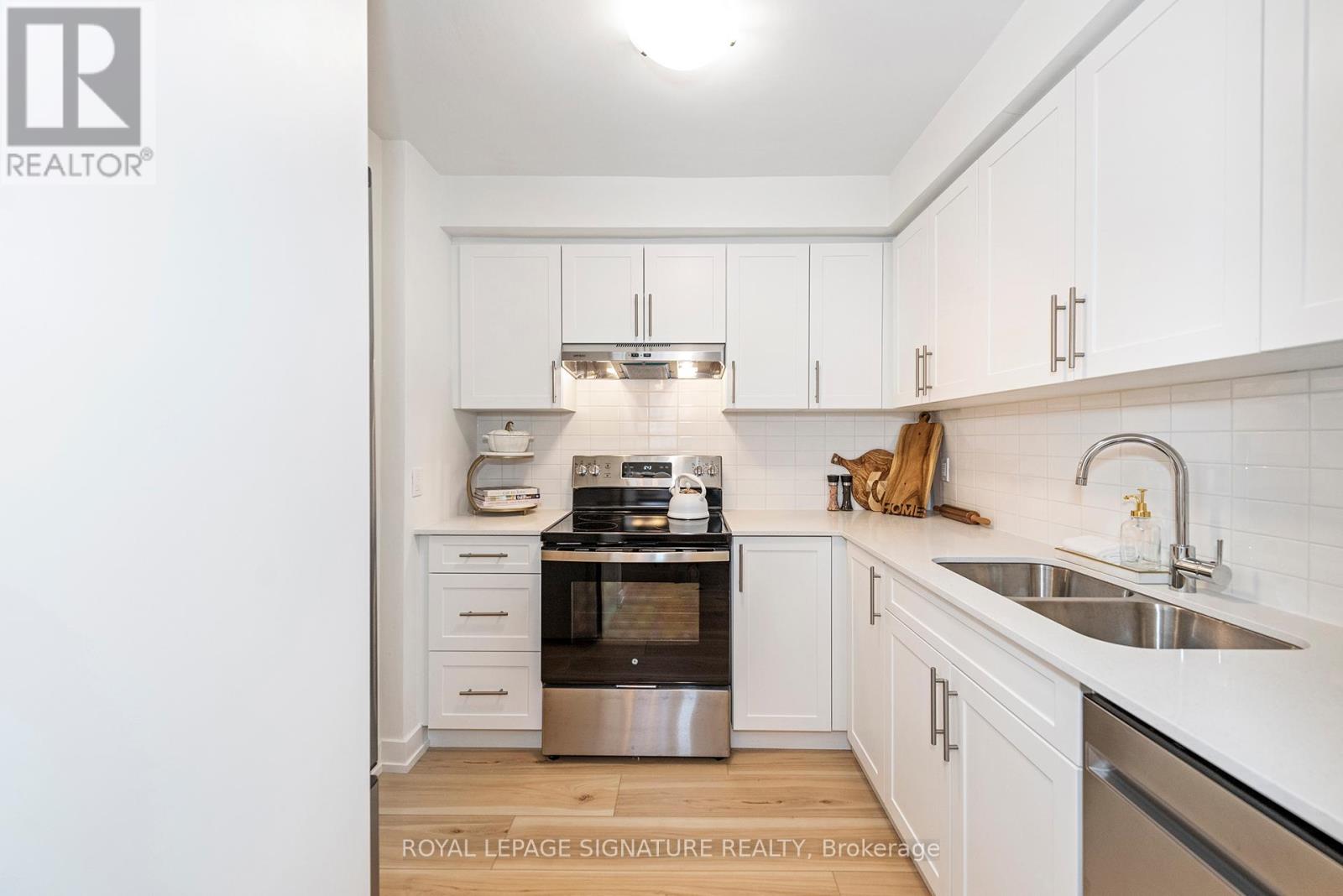 60-62 Delawana Drive, Hamilton (Riverdale), Ontario  L8E 1G4 - Photo 19 - X12596902