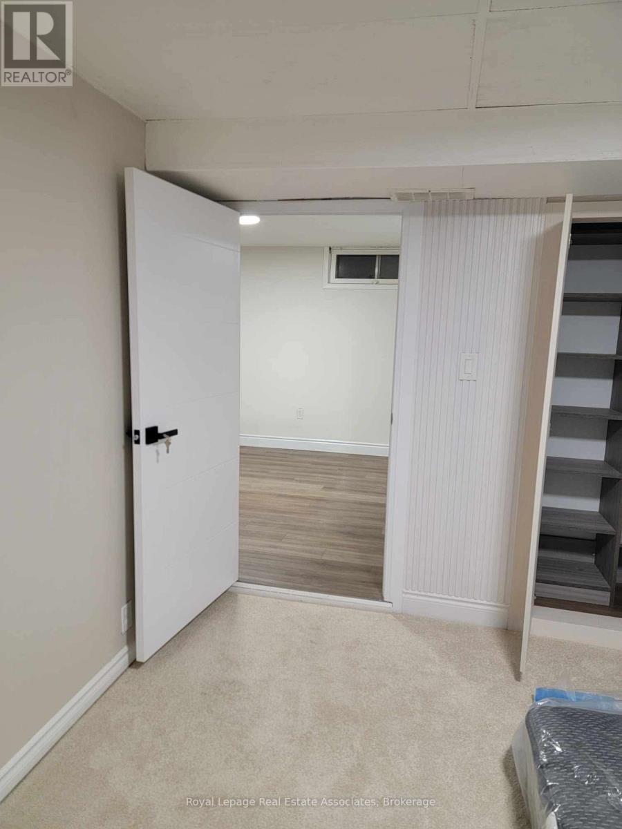 Basement - 86 Overlea Crescent, Kitchener, Ontario  N2M 5A9 - Photo 4 - X12596908