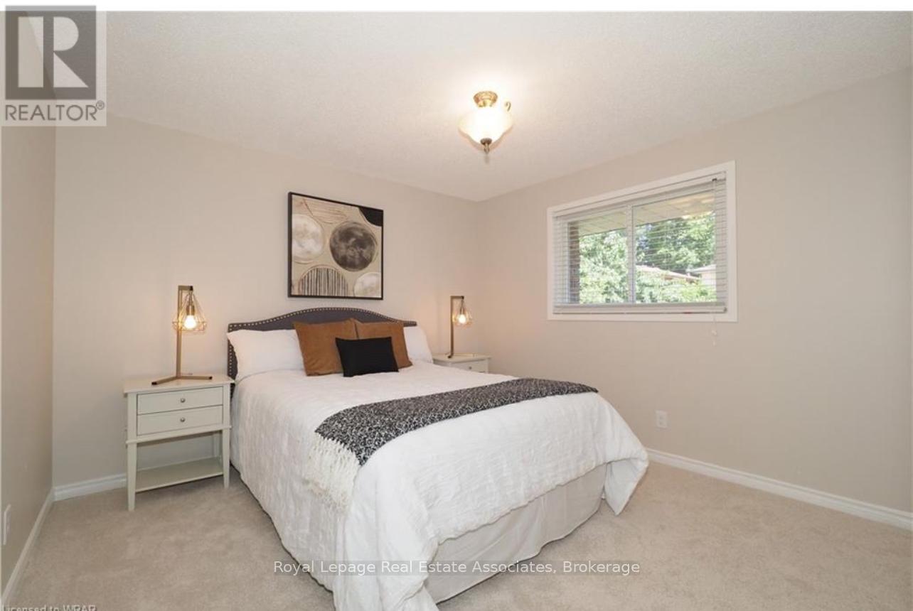 Main - 86 Overlea Crescent, Kitchener, Ontario  N2M 5A9 - Photo 20 - X12596916