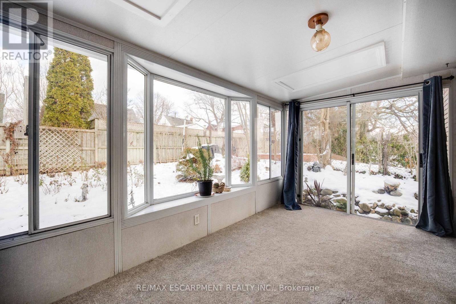 133 Burwell Street, Brantford, Ontario  N3T 4V2 - Photo 18 - X12596970