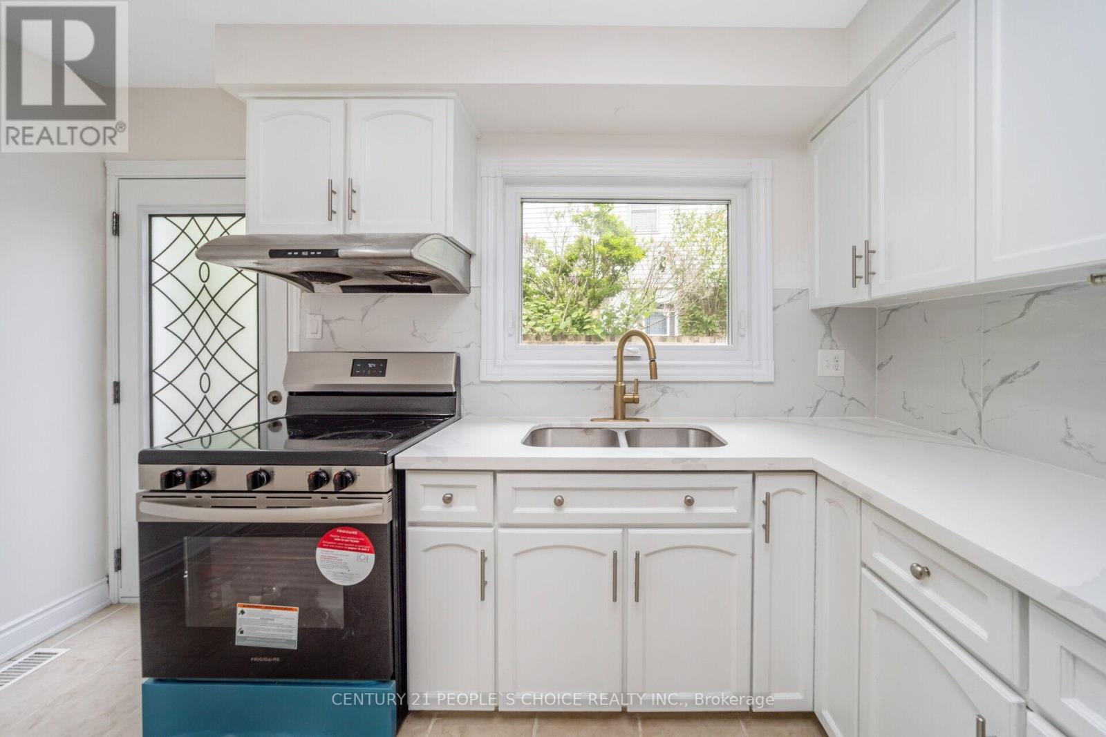 106 Queensdale Crescent, Guelph, Ontario  N1H 6W3 - Photo 14 - X12597026