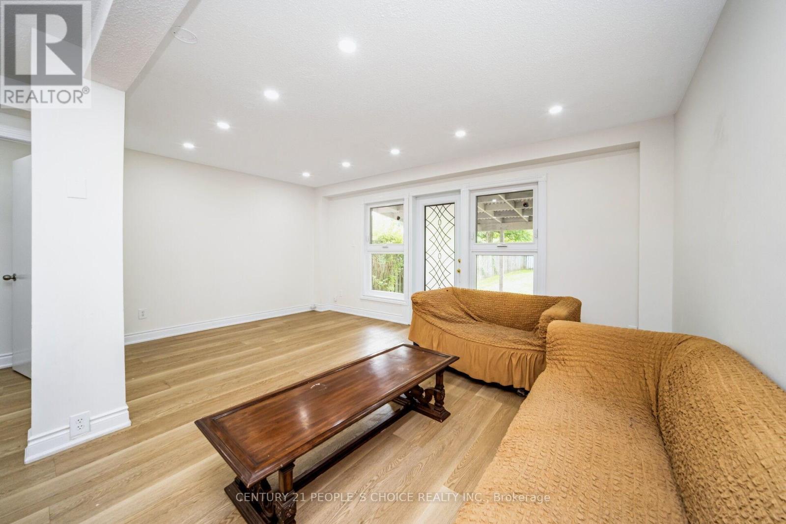 106 Queensdale Crescent, Guelph, Ontario  N1H 6W3 - Photo 19 - X12597026