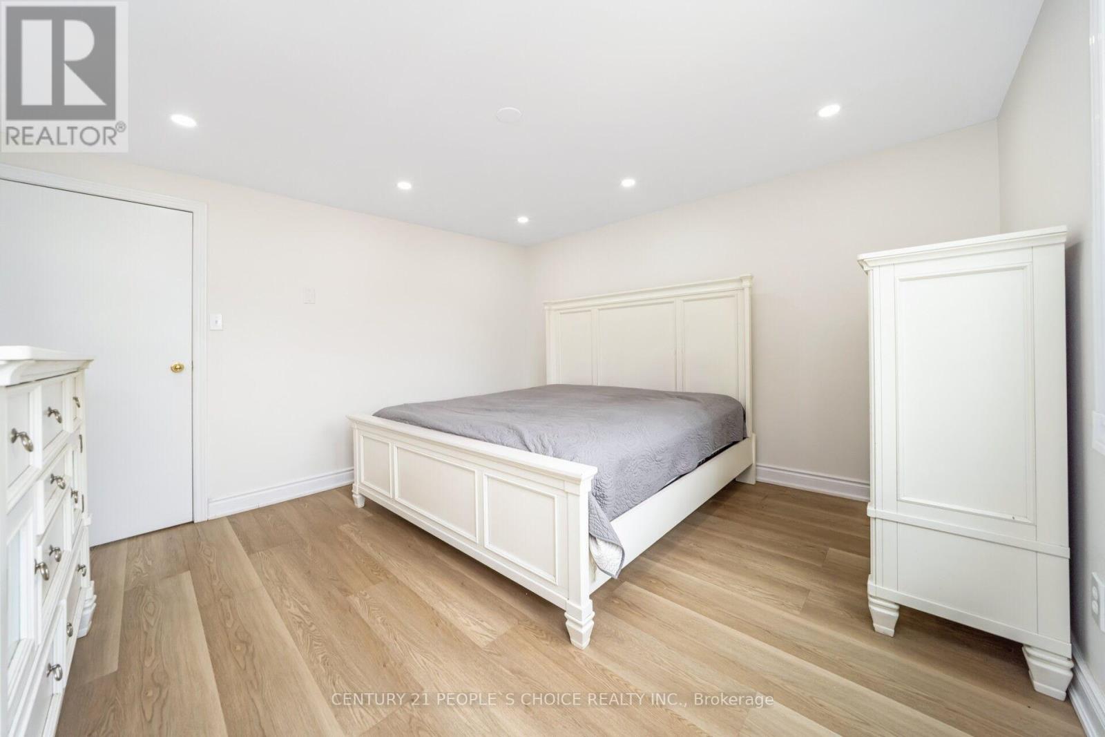 106 Queensdale Crescent, Guelph, Ontario  N1H 6W3 - Photo 29 - X12597026