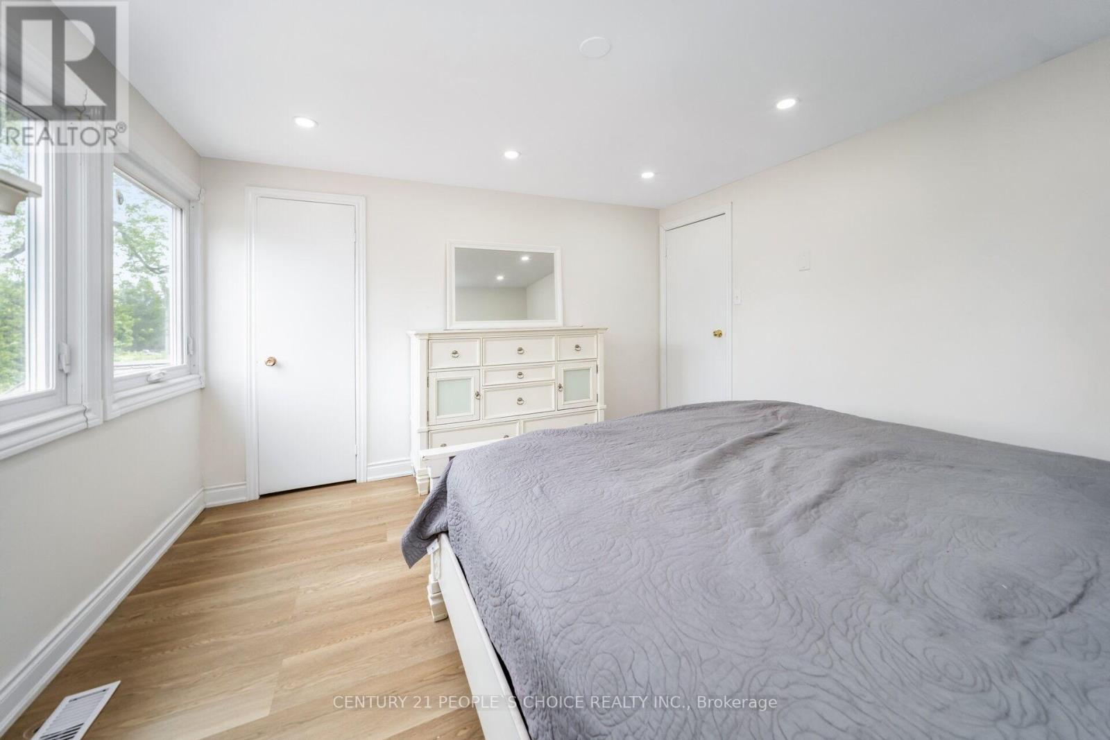 106 Queensdale Crescent, Guelph, Ontario  N1H 6W3 - Photo 30 - X12597026