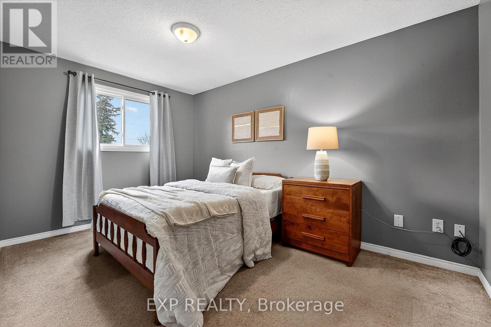 90 Sandra Crescent, Grimsby (Grimsby East), Ontario  L3M 4Y7 - Photo 15 - X12597082