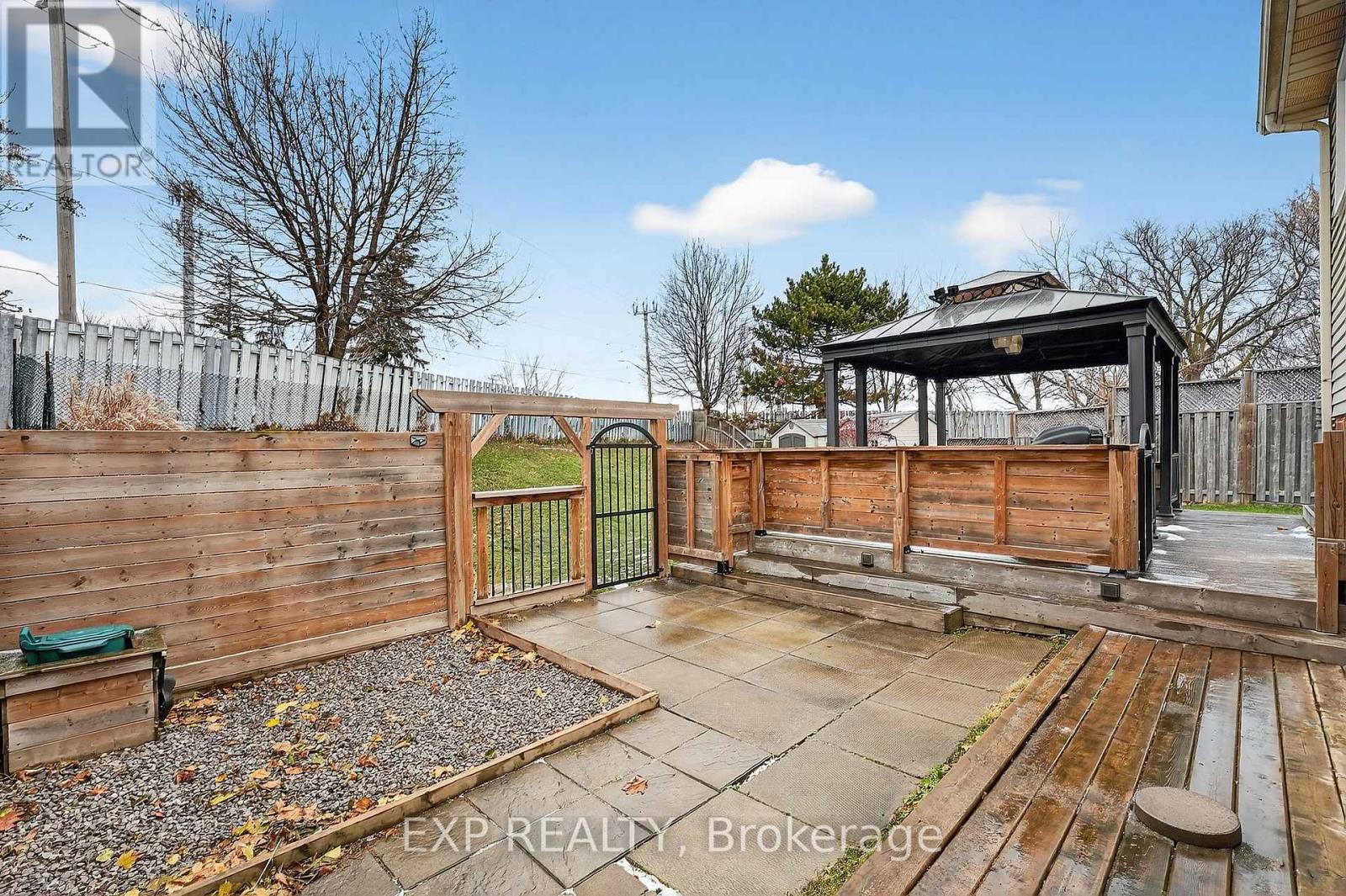 90 Sandra Crescent, Grimsby (Grimsby East), Ontario  L3M 4Y7 - Photo 27 - X12597082