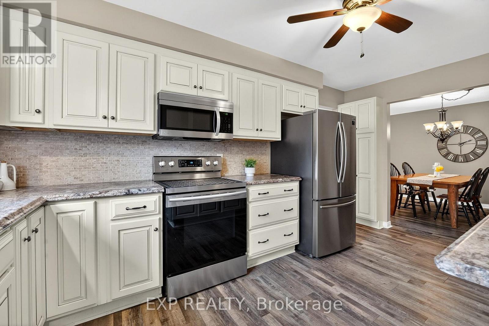 90 Sandra Crescent, Grimsby (Grimsby East), Ontario  L3M 4Y7 - Photo 8 - X12597082