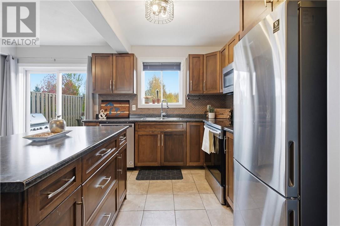 46 Rinkside Court, Sudbury, Ontario  P3E 0E3 - Photo 4 - 2125846