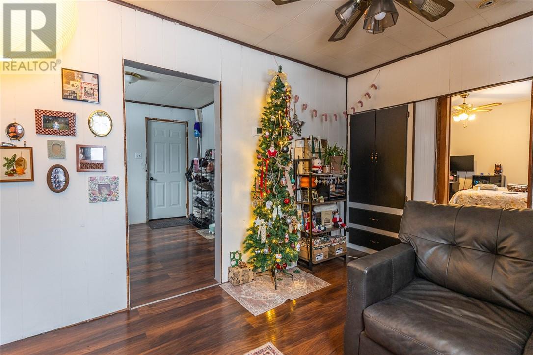 354 Merritt Street, Espanola, Ontario P5E 1K1 - Photo 11 - 2125849