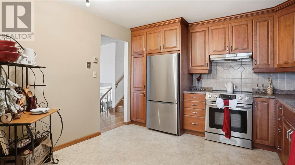 1735 Havenbrook Drive, Sudbury, Ontario  P3A 5C9 - Photo 3 - 2125841