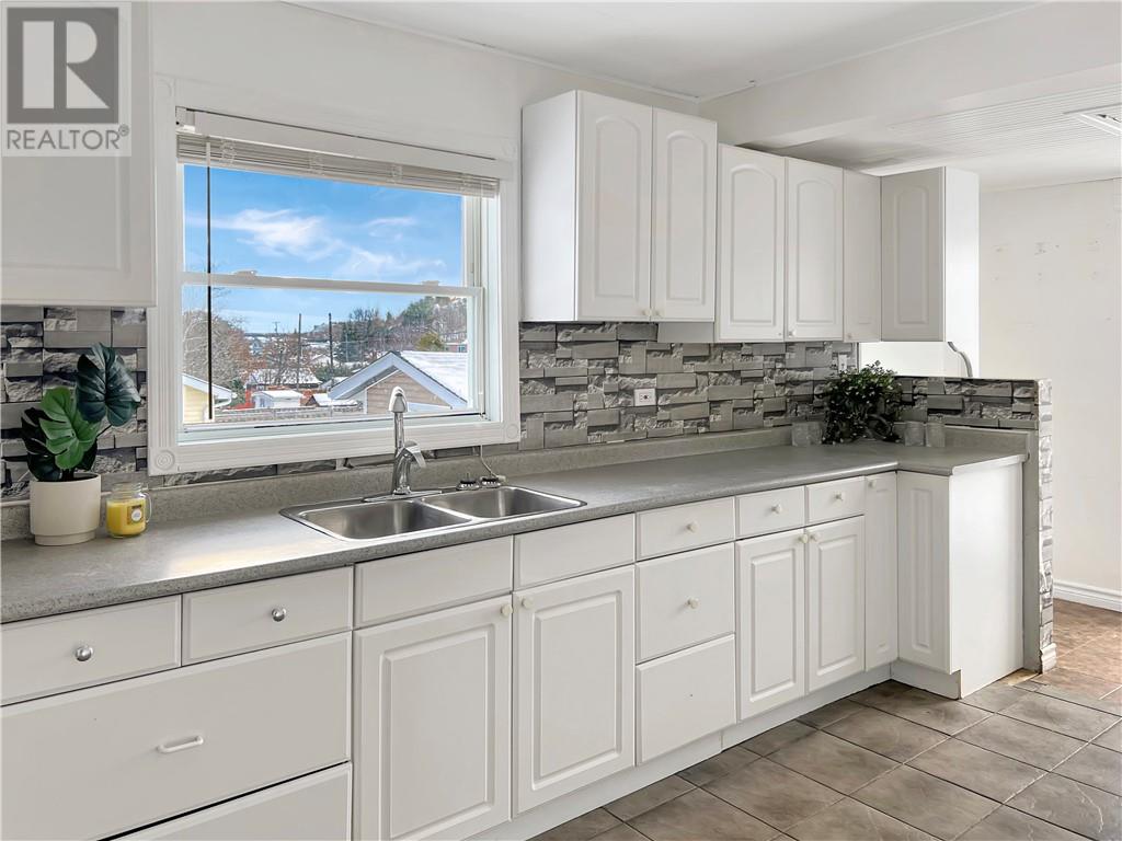 93 Logan Avenue, Sudbury, Ontario P3C 3E3 - Photo 6 - 2125818