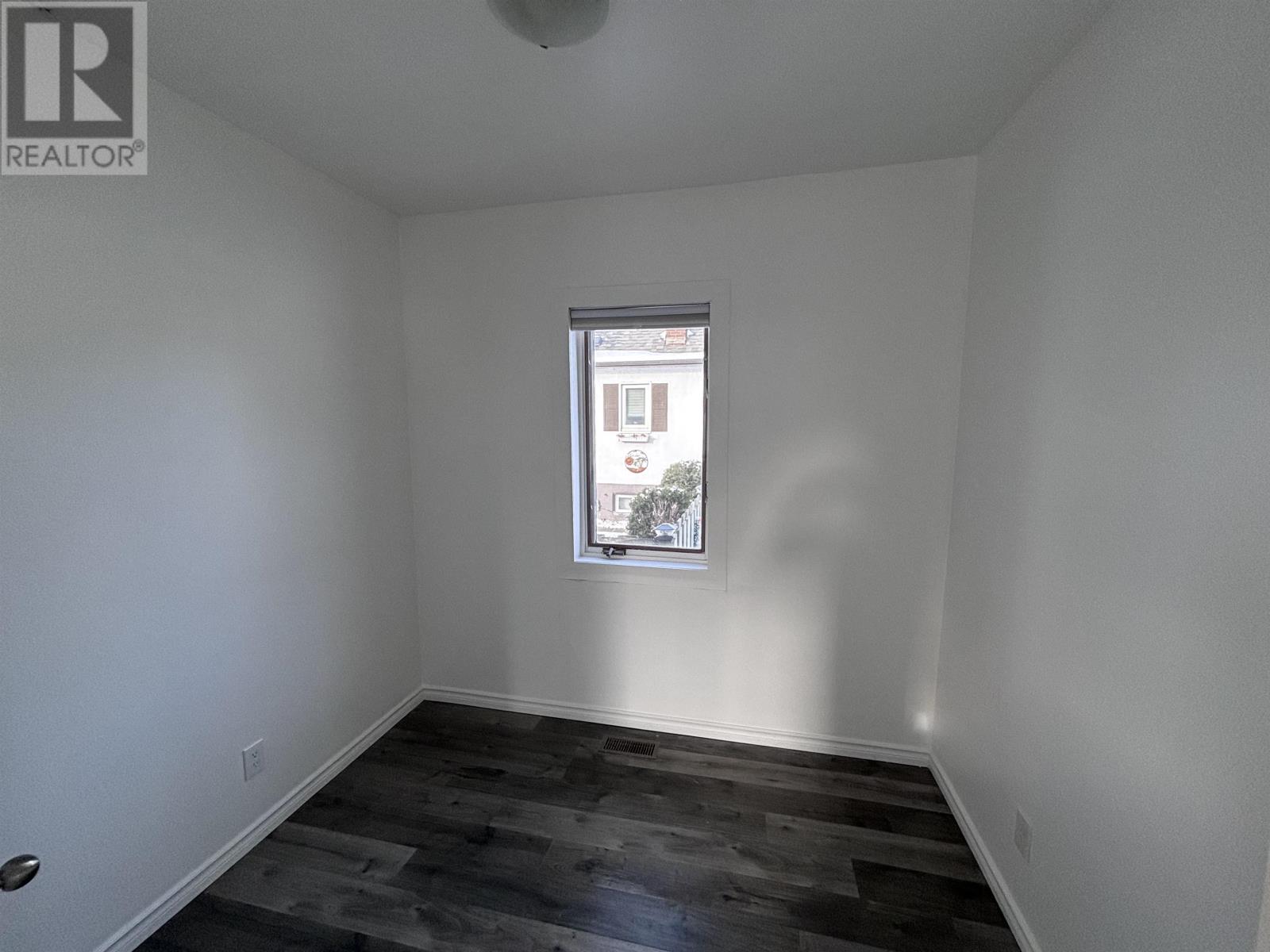 1343 Broadmore Ave, Thunder Bay, Ontario  P7E 2Y8 - Photo 11 - TB253579