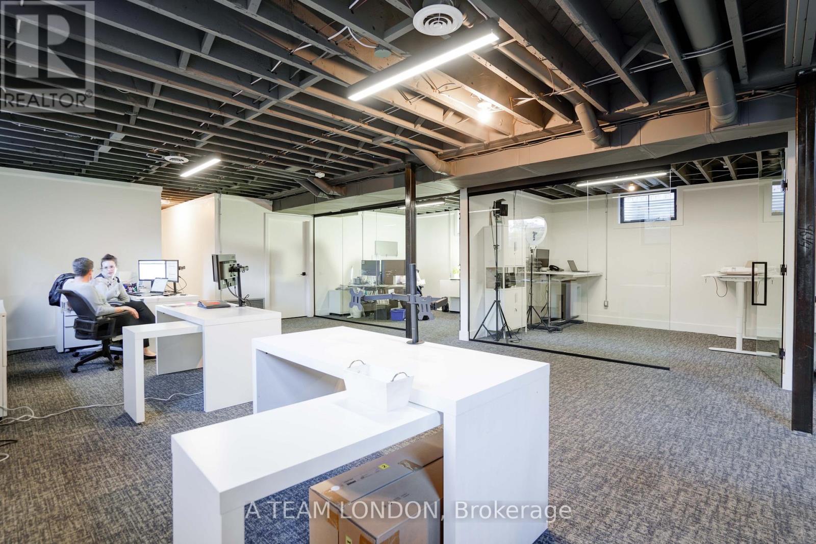 470 Colborne Street, London East, Ontario  N6B 2T3 - Photo 11 - X12597126