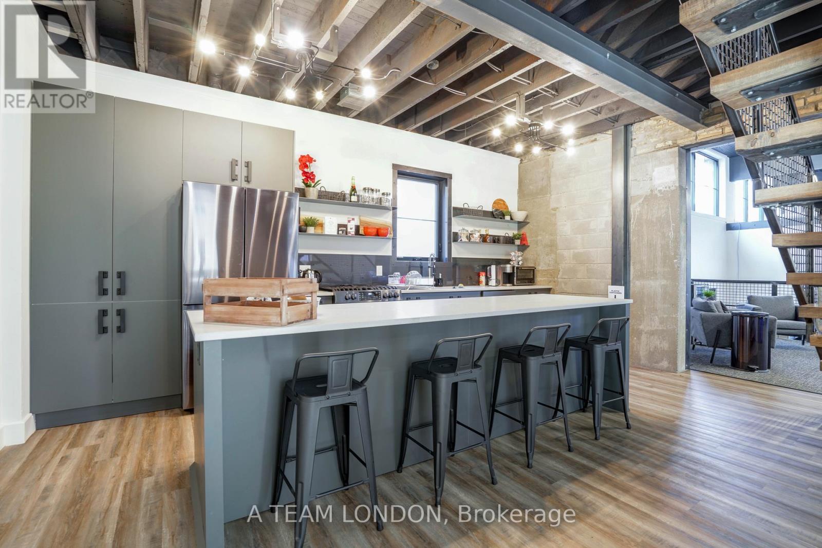 Multi - 470 Colborne Street, London East, Ontario  N6B 3T5 - Photo 7 - X12597134