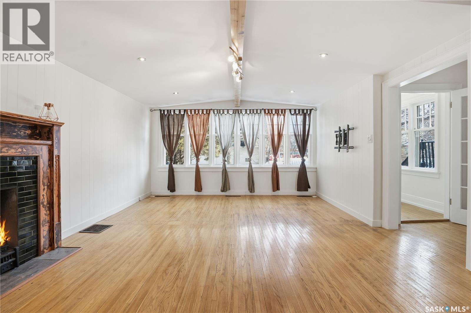 2156 Osler Street, Regina, Saskatchewan  S4P 1W6 - Photo 6 - SK025102