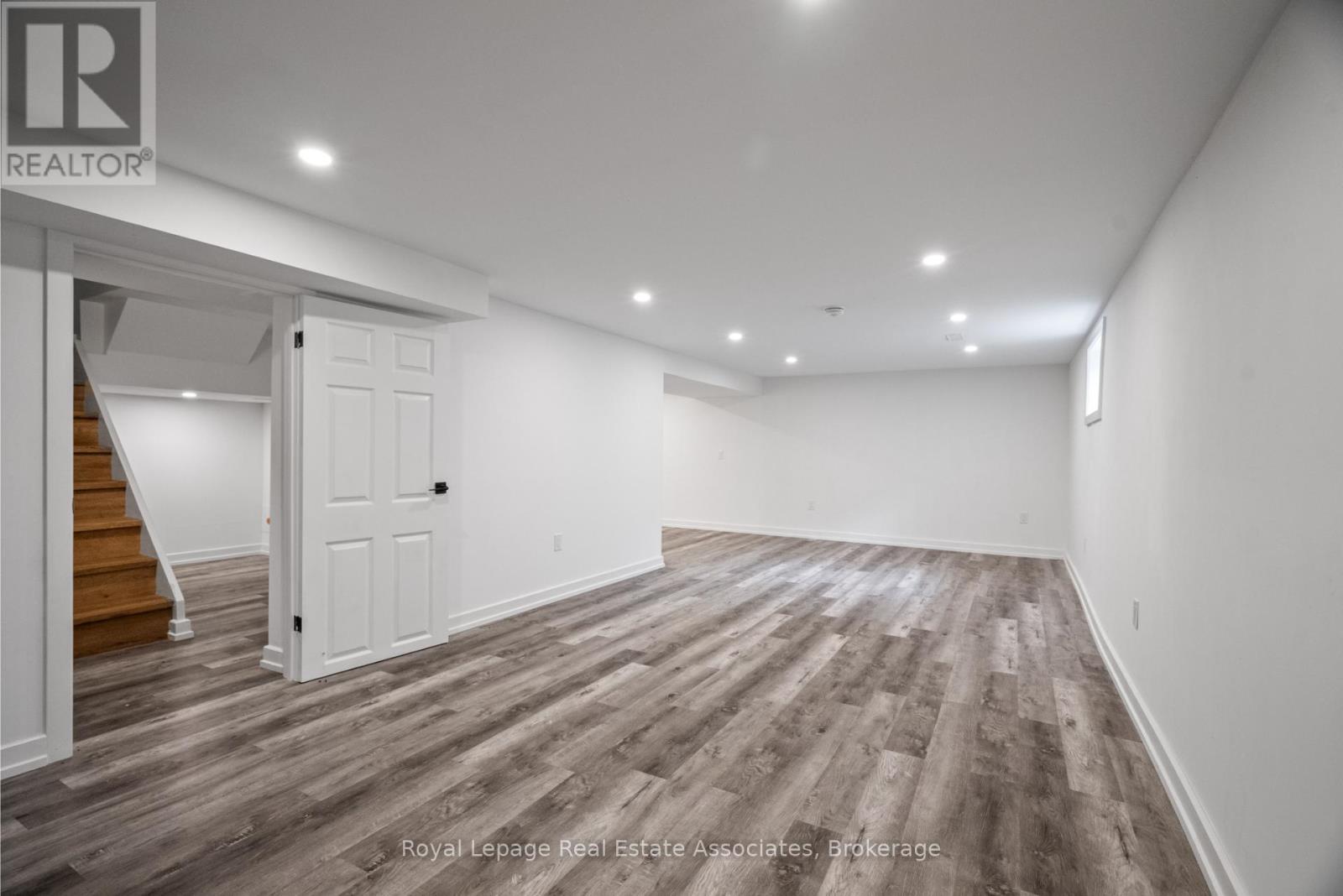 168 Tidey Avenue, Halton Hills, Ontario  L7J 1V6 - Photo 27 - W12428245