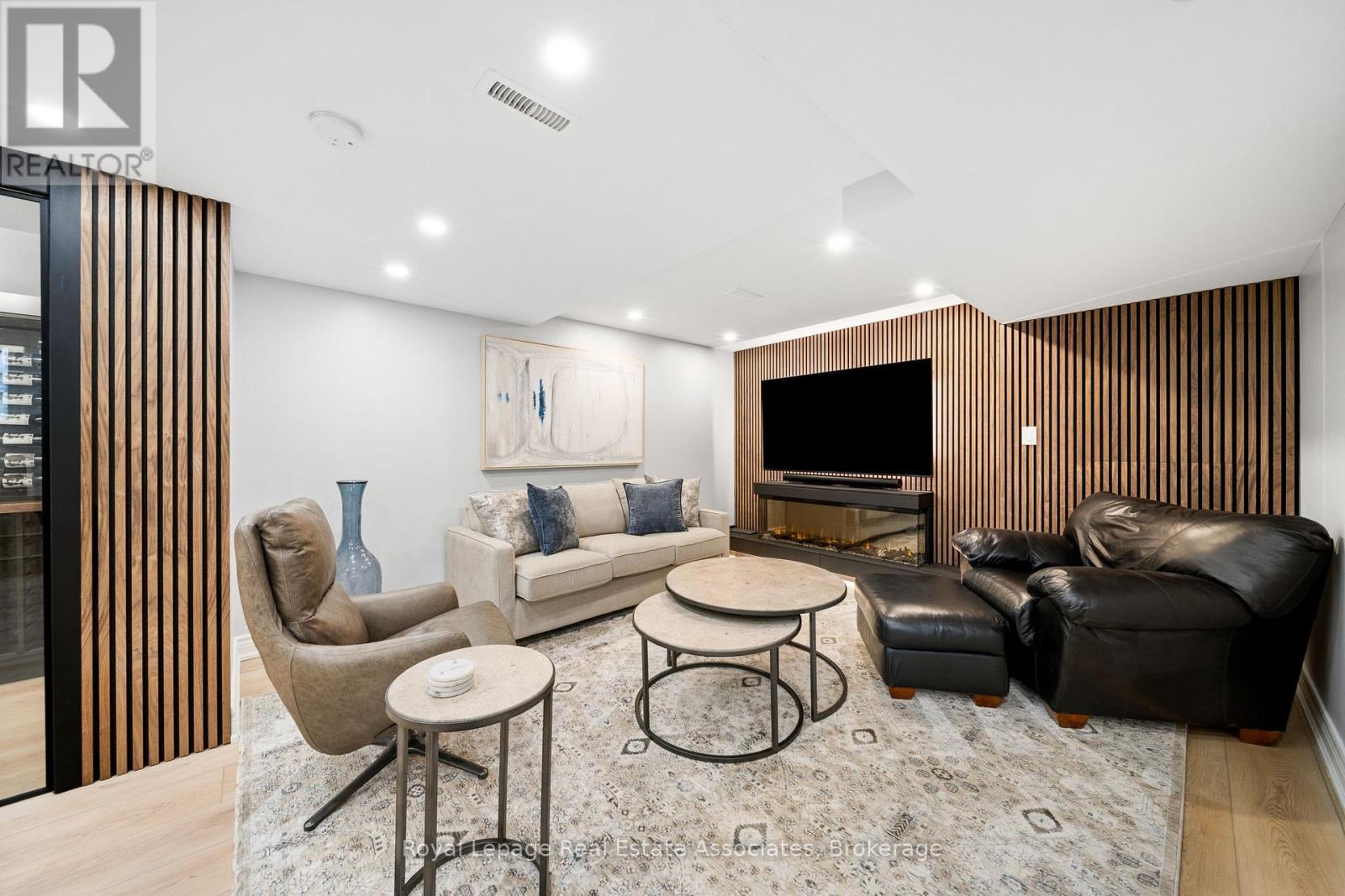 96 Delrex Boulevard, Halton Hills, Ontario  L7G 3X9 - Photo 22 - W12412372