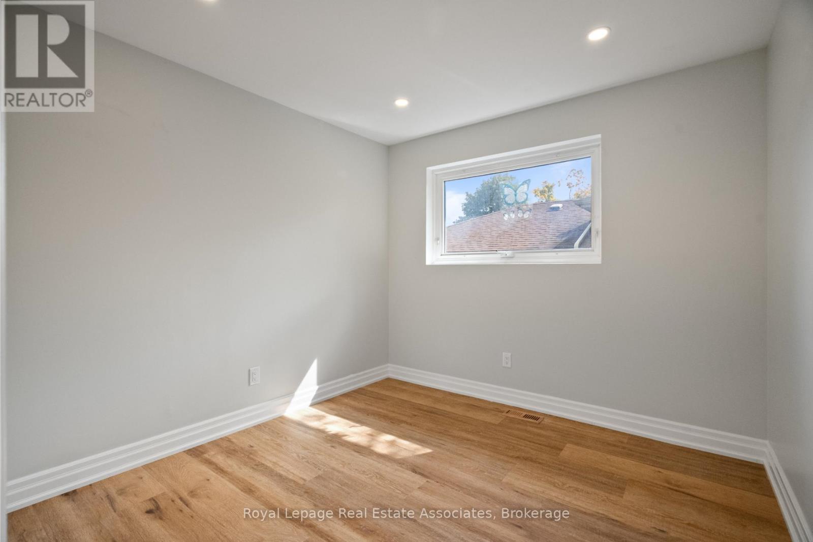 168 Tidey Avenue, Halton Hills, Ontario  L7J 1V6 - Photo 17 - W12428245