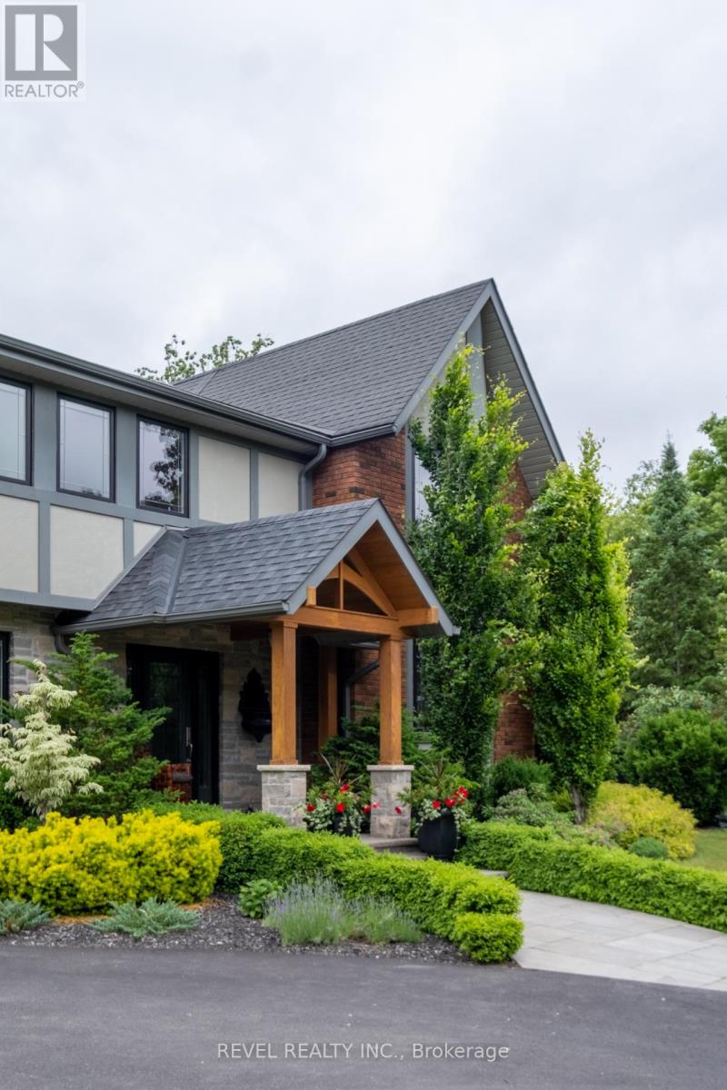 32 Cedar Drive, Caledon, Ontario L7K 1H6 - Photo 2 - W12441199