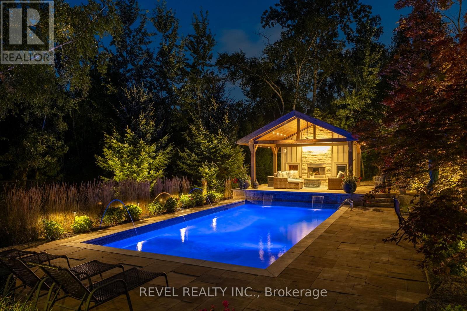 32 Cedar Drive, Caledon, Ontario L7K 1H6 - Photo 7 - W12441199