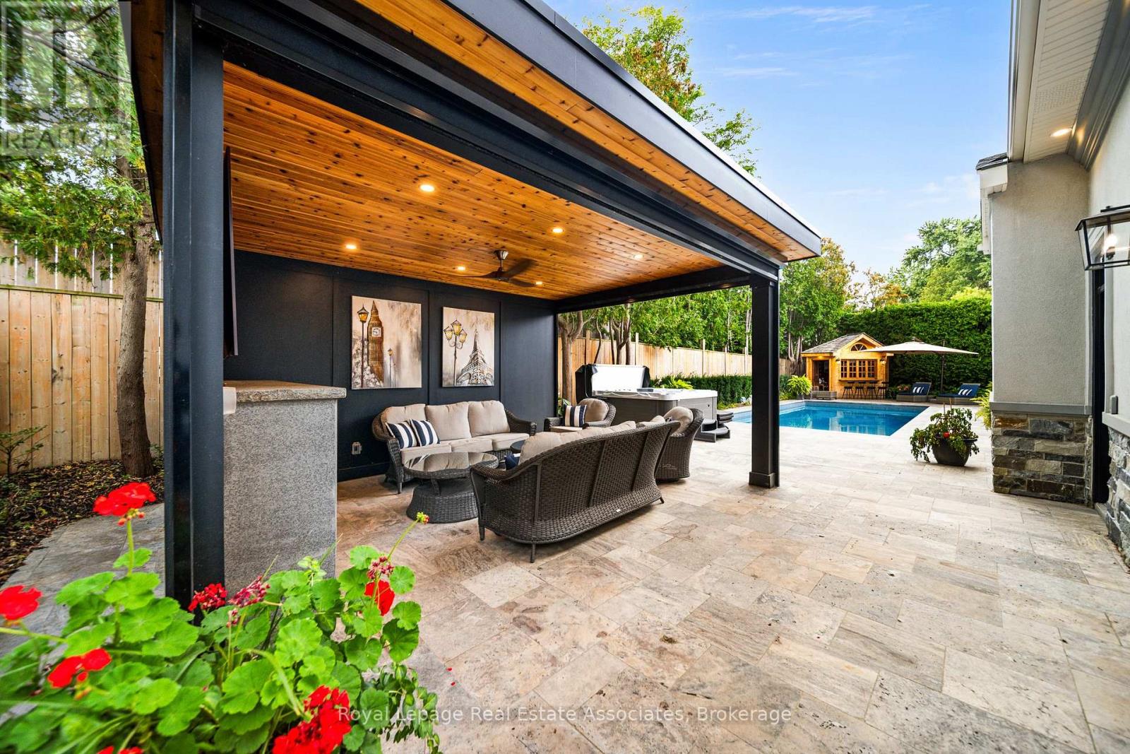 96 Delrex Boulevard, Halton Hills, Ontario  L7G 3X9 - Photo 36 - W12412372