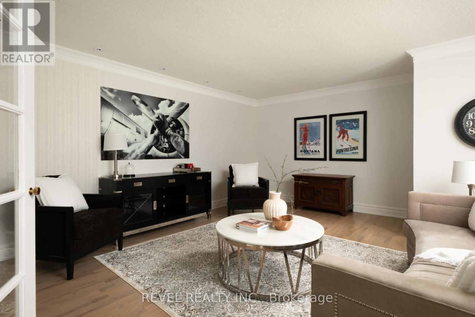 32 Cedar Drive, Caledon, Ontario L7K 1H6 - Photo 8 - W12441199