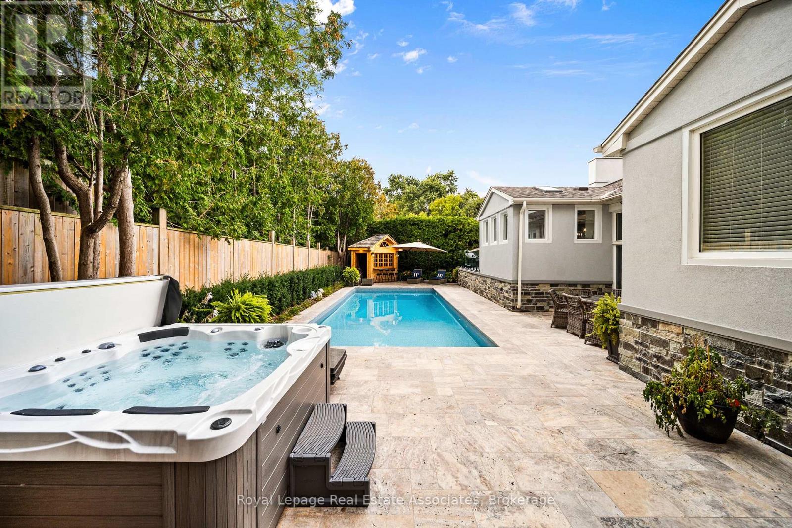 96 Delrex Boulevard, Halton Hills, Ontario  L7G 3X9 - Photo 37 - W12412372