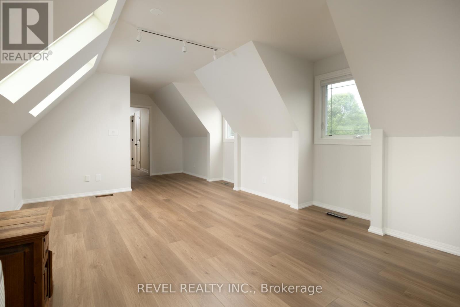 32 Cedar Drive, Caledon, Ontario L7K 1H6 - Photo 39 - W12441199