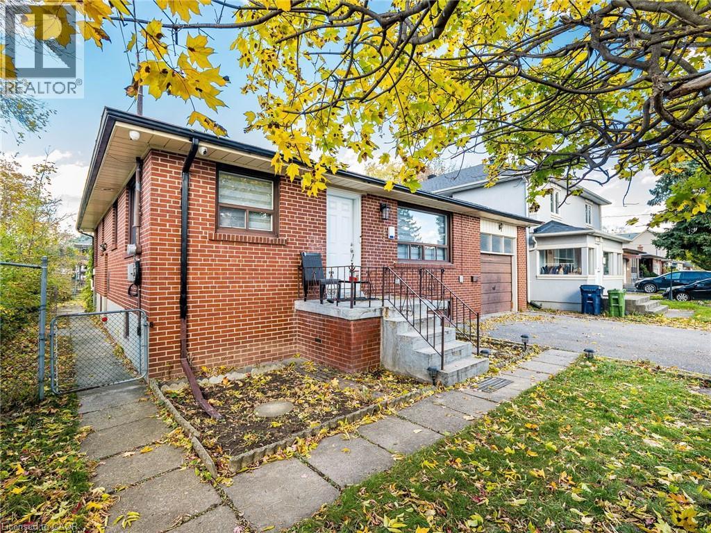 194 Pleasant Avenue, Toronto, Ontario  M2M 1M3 - Photo 2 - 40791989