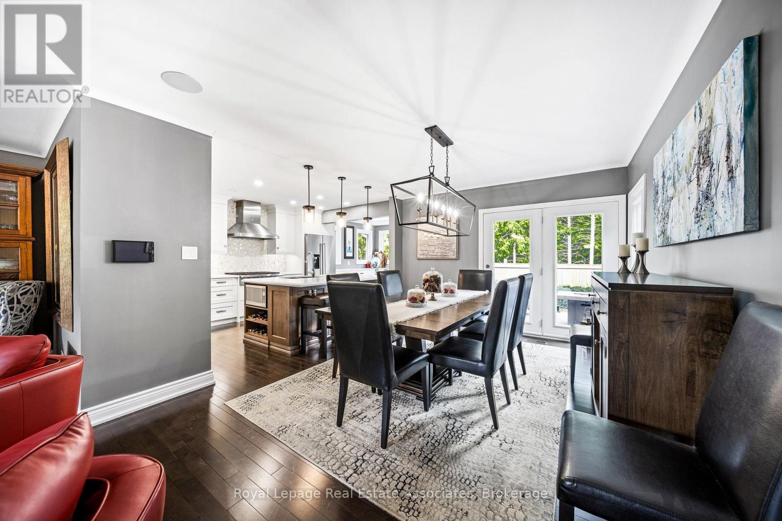 96 Delrex Boulevard, Halton Hills, Ontario  L7G 3X9 - Photo 6 - W12412372