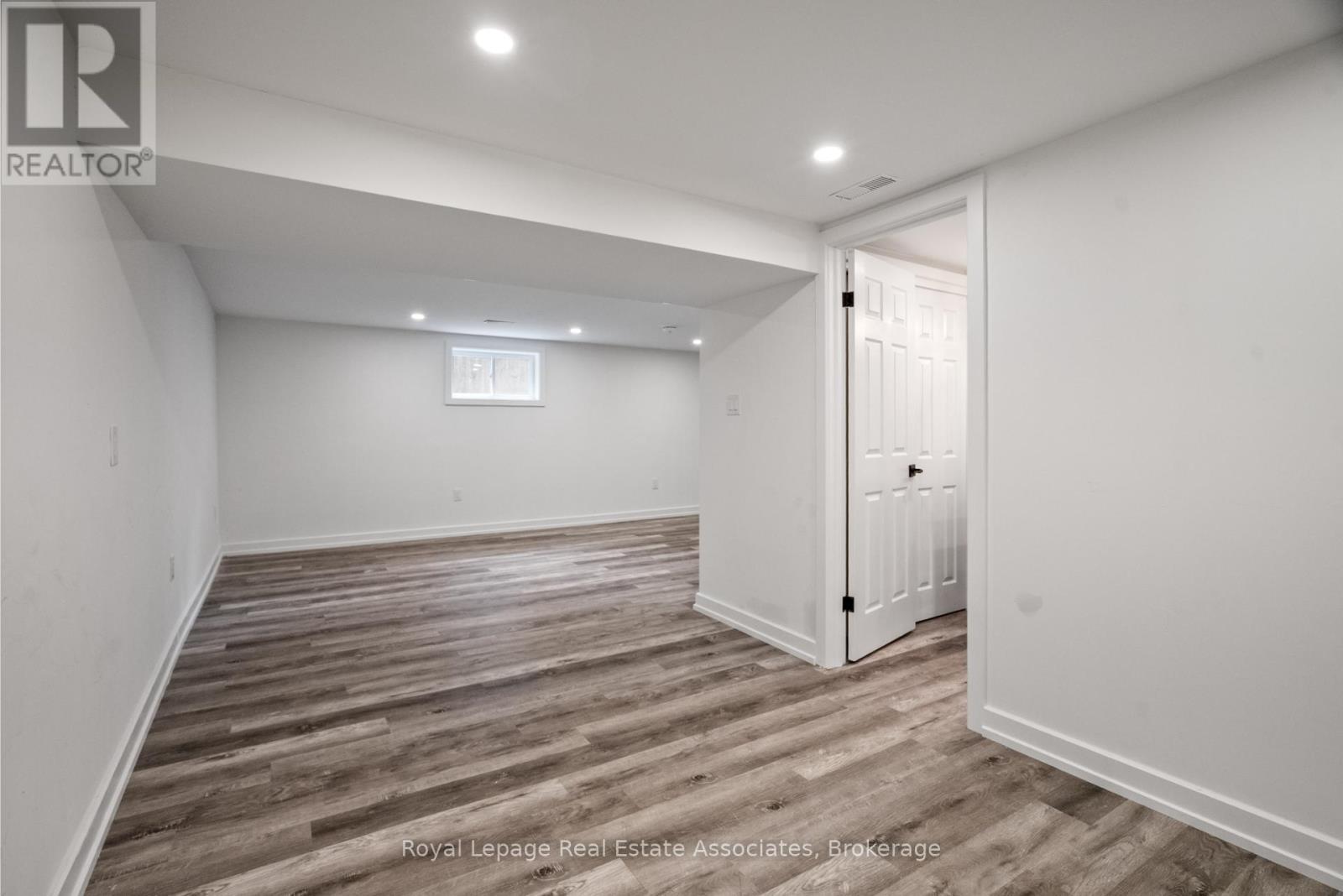 168 Tidey Avenue, Halton Hills, Ontario  L7J 1V6 - Photo 30 - W12428245