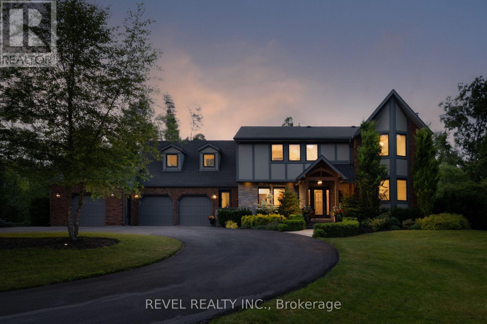 32 Cedar Drive, Caledon, Ontario L7K 1H6 - Photo 5 - W12441199