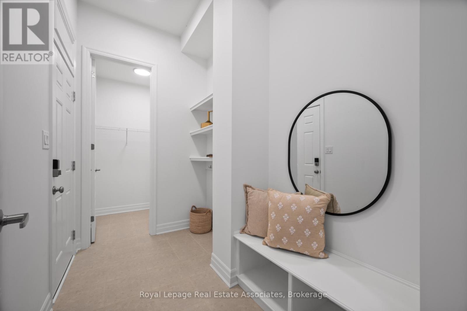 1249 Onyx Trail, Oakville, Ontario  L6H 8A8 - Photo 18 - W12516256