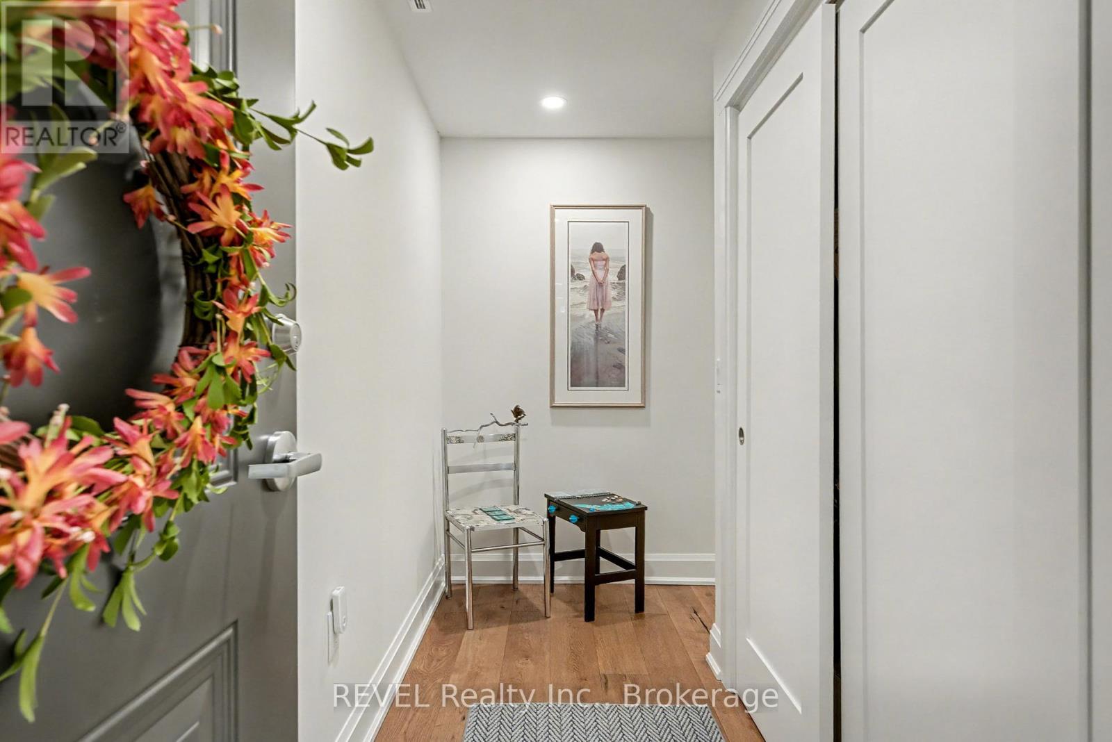 101 - 10 Dalhousie Avenue, St. Catharines, Ontario  L2N 4W4 - Photo 3 - X12597138