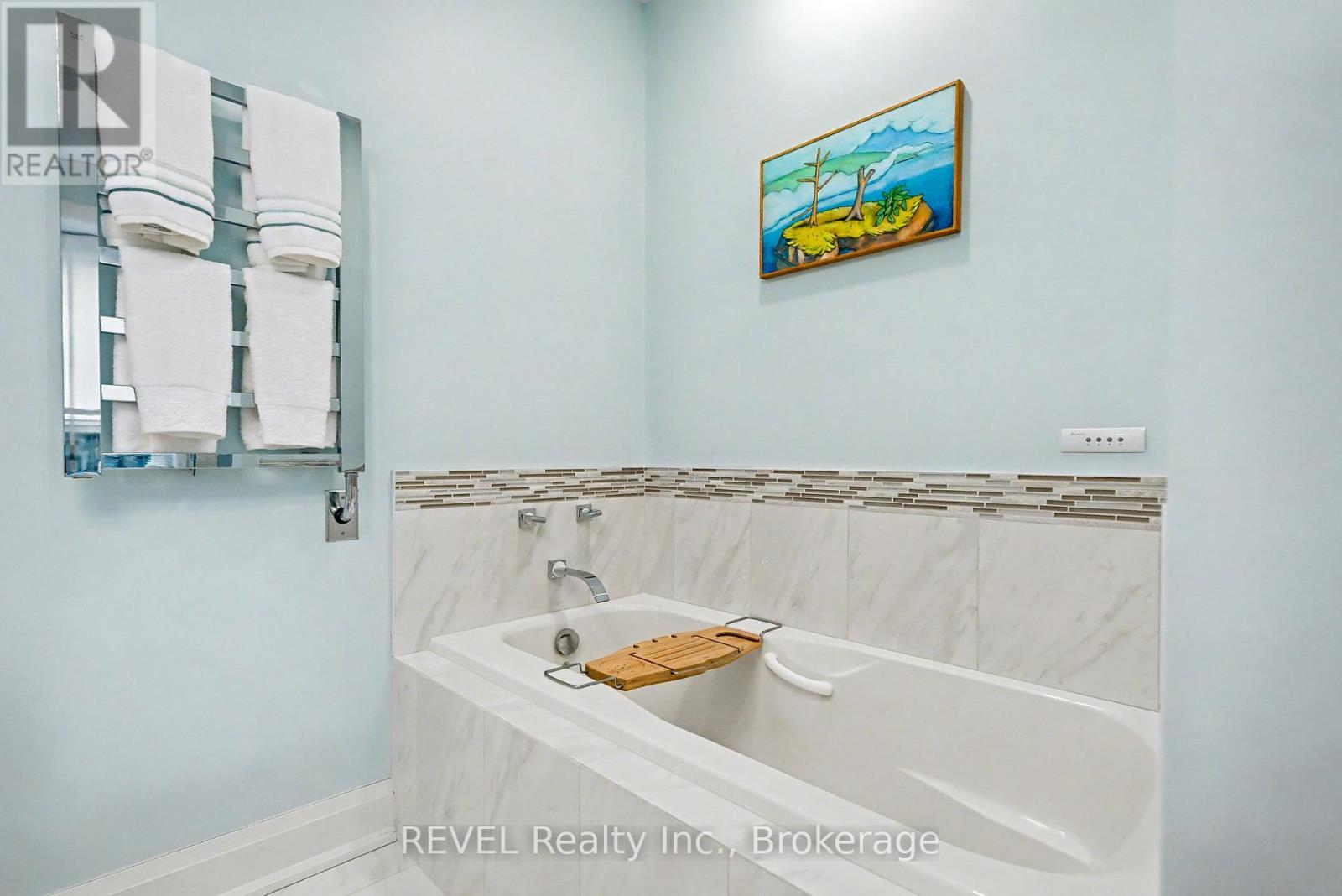 101 - 10 Dalhousie Avenue, St. Catharines, Ontario  L2N 4W4 - Photo 30 - X12597138