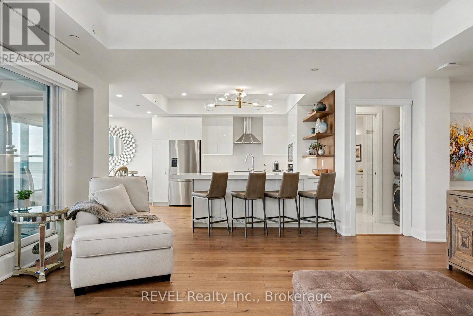 101 - 10 Dalhousie Avenue, St. Catharines, Ontario  L2N 4W4 - Photo 9 - X12597138