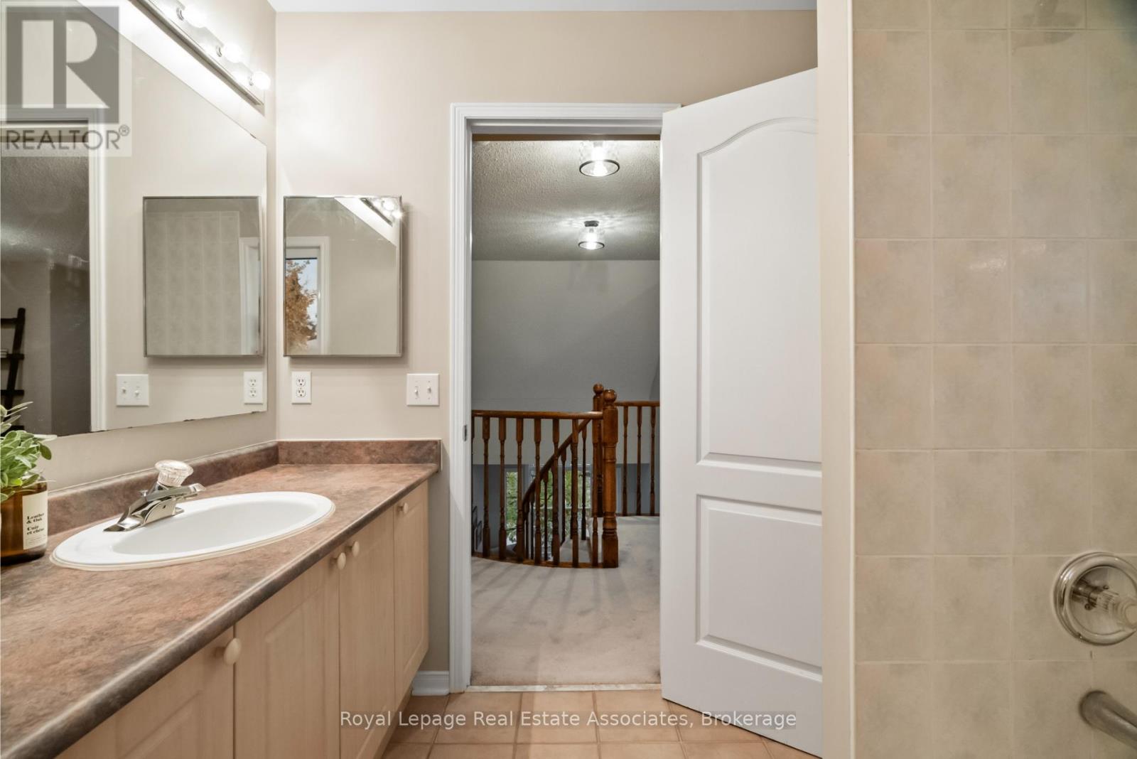 62 Pike Road, Oakville, Ontario  L6H 6C3 - Photo 29 - W12516922