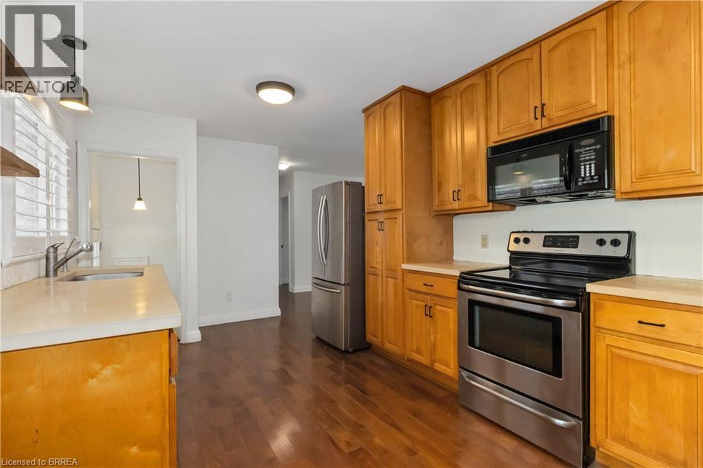 10 Albemarle Street, Brantford, Ontario  N3S 4N2 - Photo 13 - 40792000