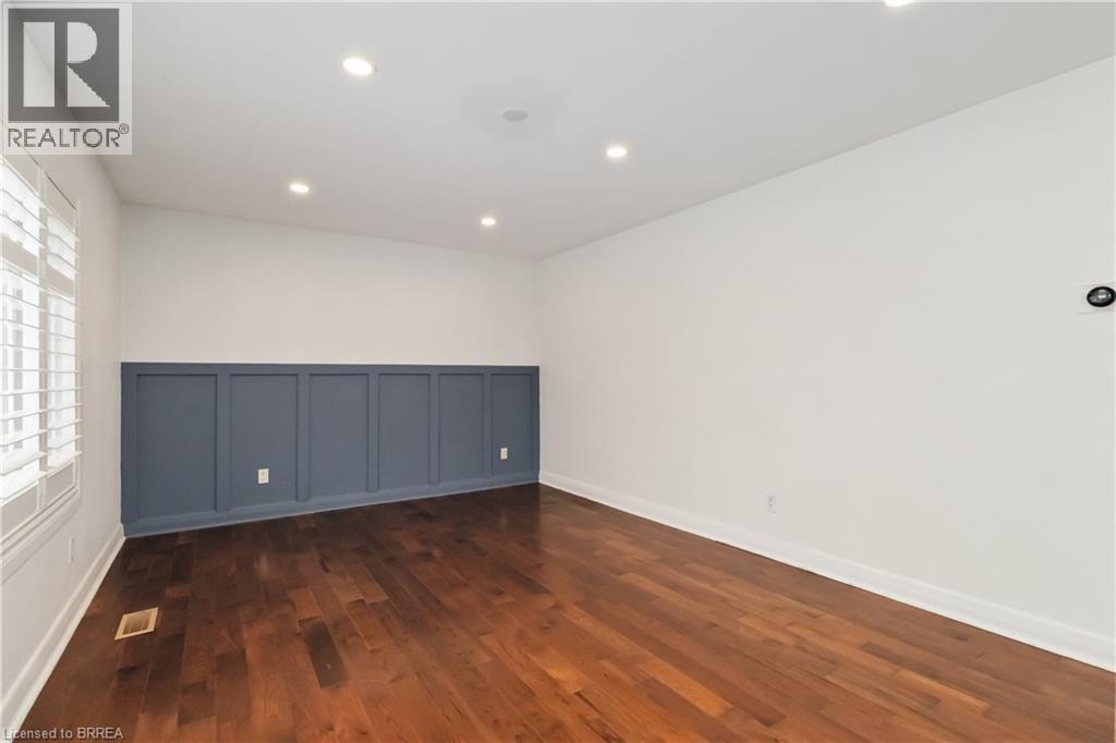 10 Albemarle Street, Brantford, Ontario  N3S 4N2 - Photo 7 - 40792000